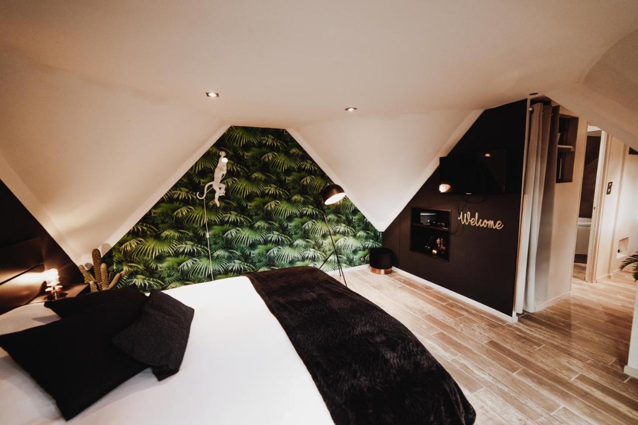 Chalet Tropical Avec Bain A Bulles - In The Woods Gesves المظهر الخارجي الصورة